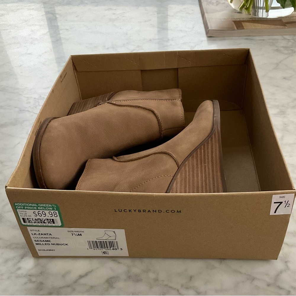 LUCKY BRAND
Leather Zanta Wedge Booties 7.5